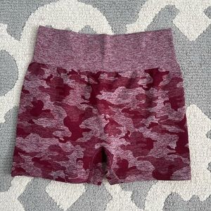 camo seamless shorts